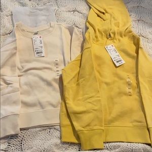 2 unisex kids sweatshirt bundle size 5/6